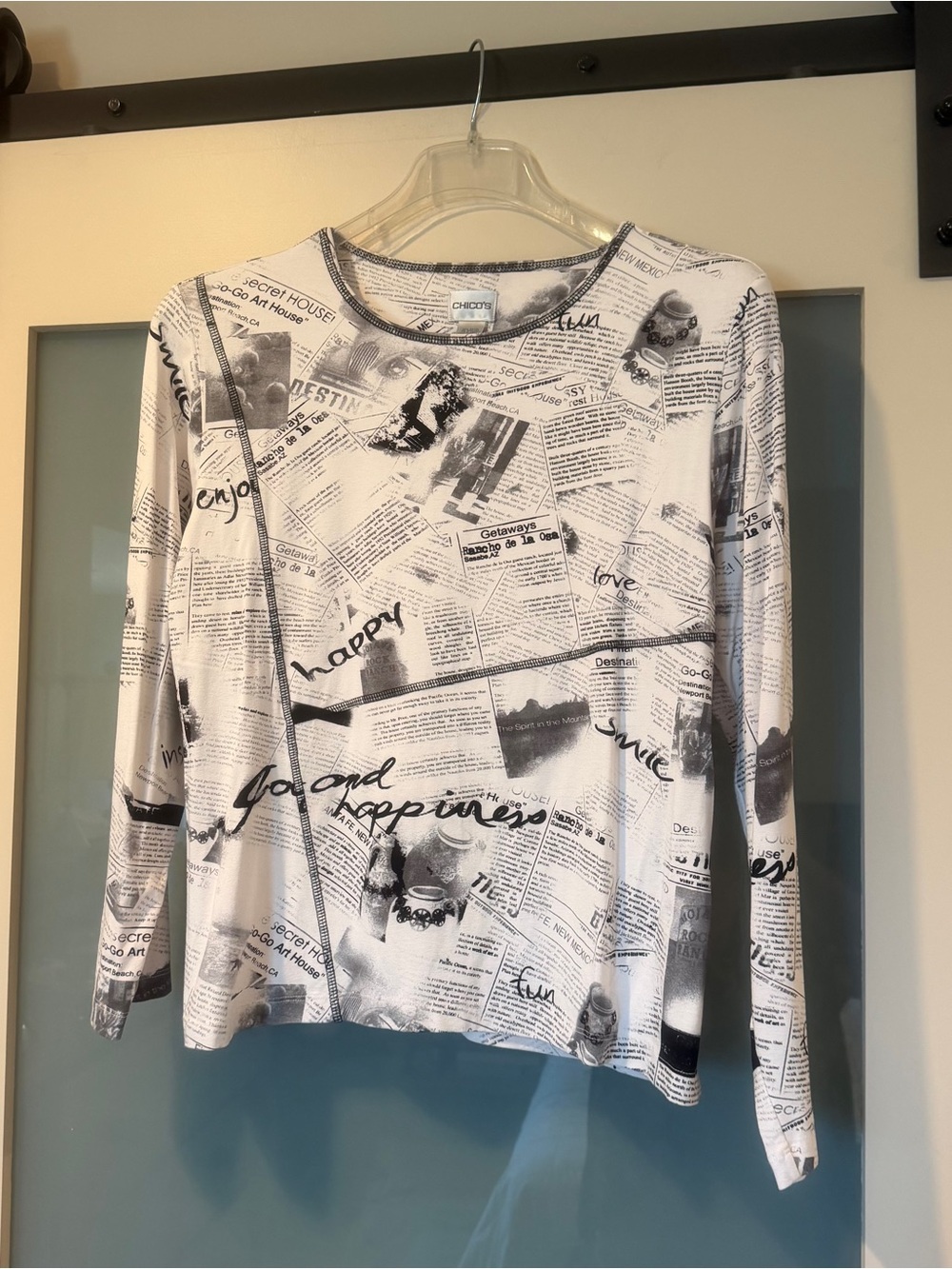 Chico's White and Black Newsprint Graphic Long-Sleeve Tee
